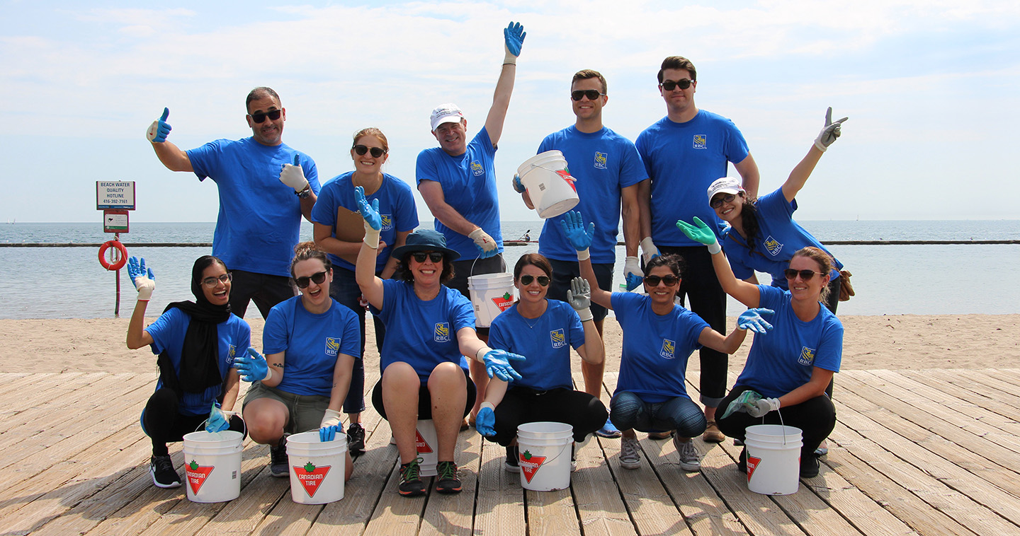 corporate team participates in Look After Where You Live program